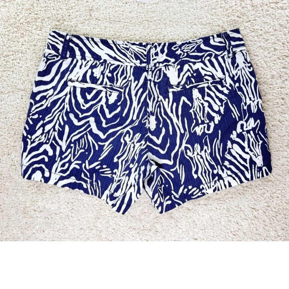 Lilly Pulitzer Callahan Shorts Women 8 Blue Zebra Print Preppy Chino